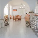 Adamastos Otel 3*