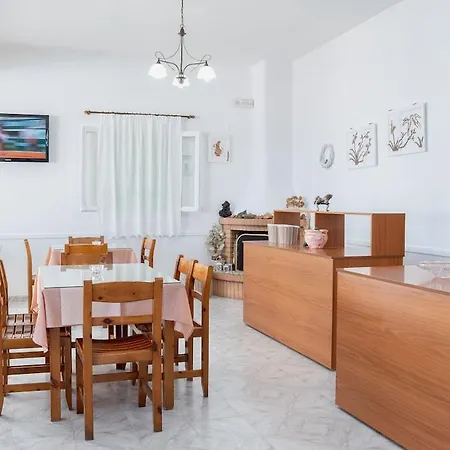 Hotel Adamastos 3*