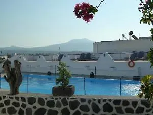 Adamastos Hotell 3*