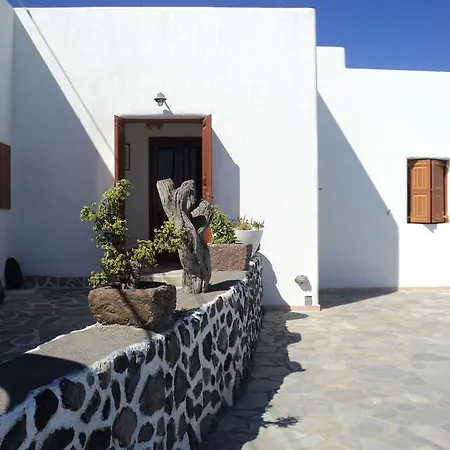 Adamastos Hotel 3*