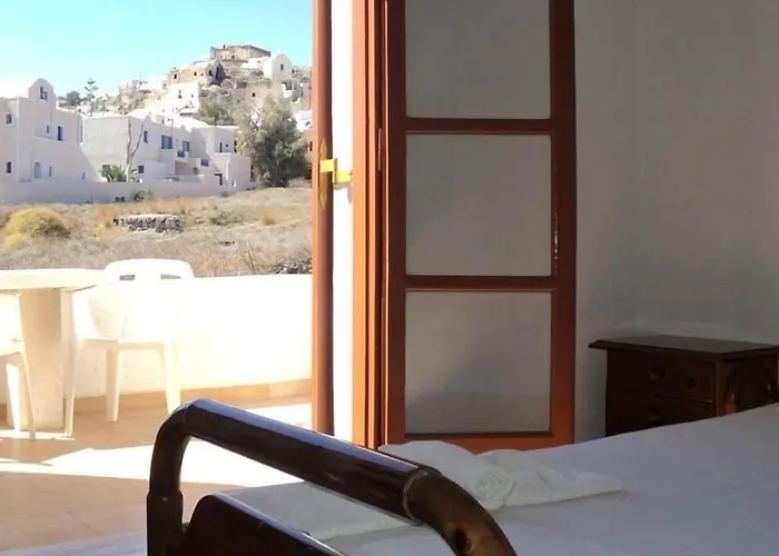 Adamastos 3* Akrotiri (Santorini)